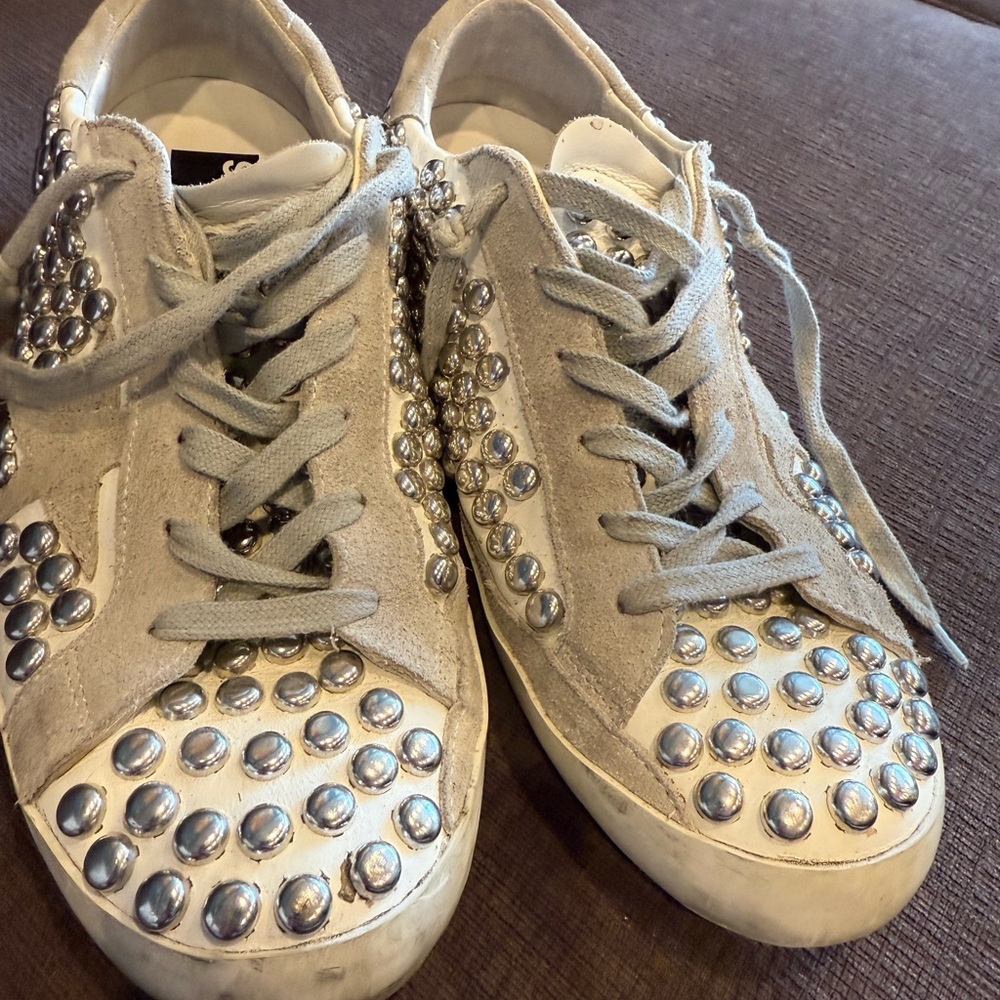 Golden Goose size41 Sneakers with silver studs- barely worn - Picture 3 of 8
